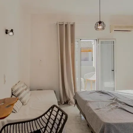 Ionian Blue - Adults Friendly * קאבוס